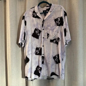 H&M MTV Men’s Shirt Sleeve Button up Size XL. Lavender and‎ Black. Discontinued